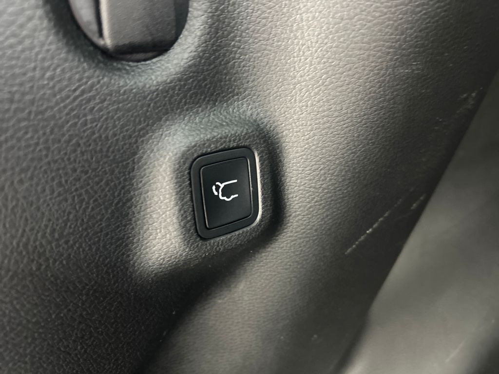 used 2022 Jeep Compass car, priced at $25,236