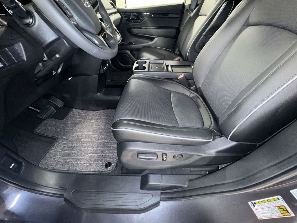 new 2026 Honda Odyssey car, priced at $53,190