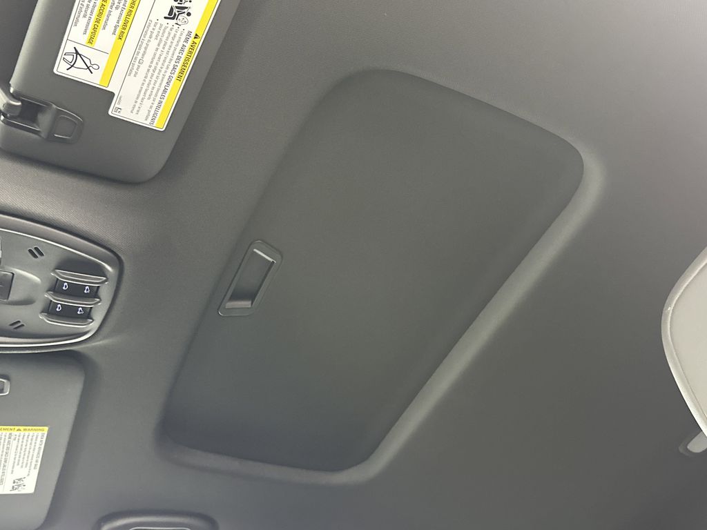 new 2025 Buick Envista car, priced at $30,065