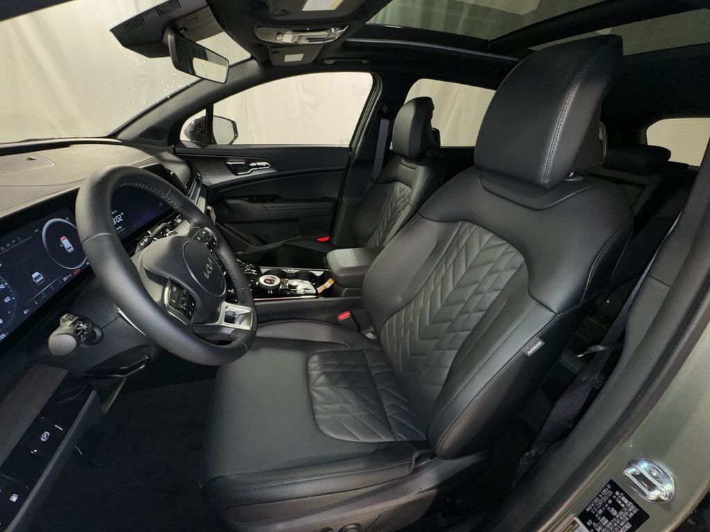 new 2025 Kia Sportage Plug-In Hybrid car, priced at $45,506