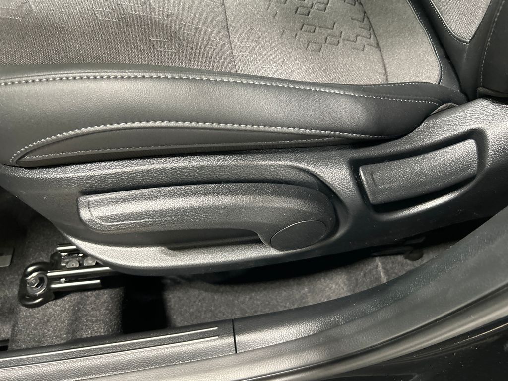 new 2025 Kia Seltos car, priced at $27,920