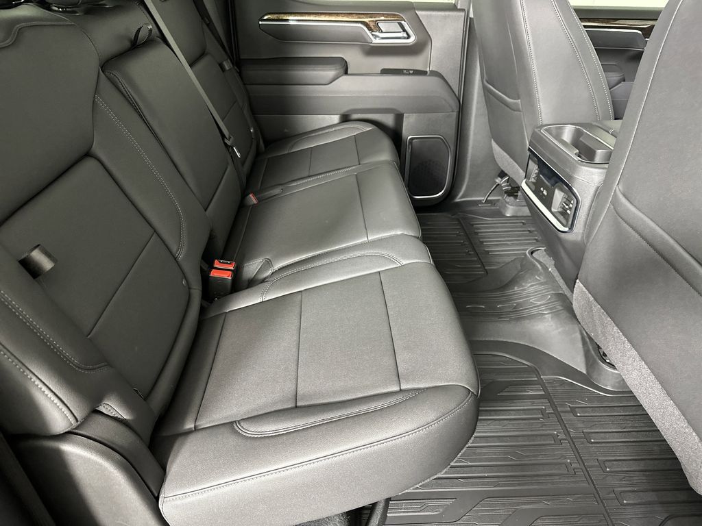 new 2025 GMC Sierra 1500 car, priced at $62,224