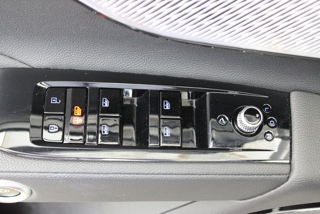 used 2024 Maserati Grecale car, priced at $38,997