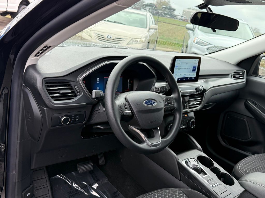 new 2025 Ford Escape car, priced at $25,682