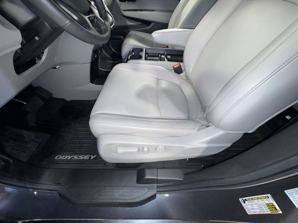 used 2024 Honda Odyssey car, priced at $39,903