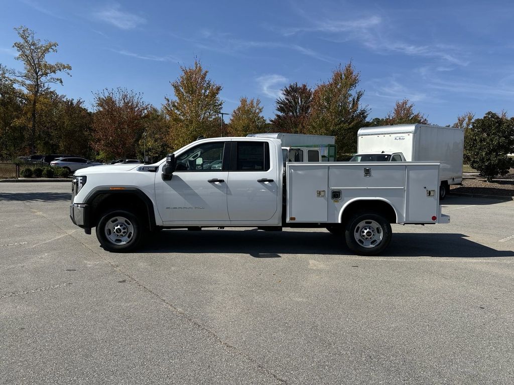 new 2024 GMC Sierra 2500HD car, priced at $44,728