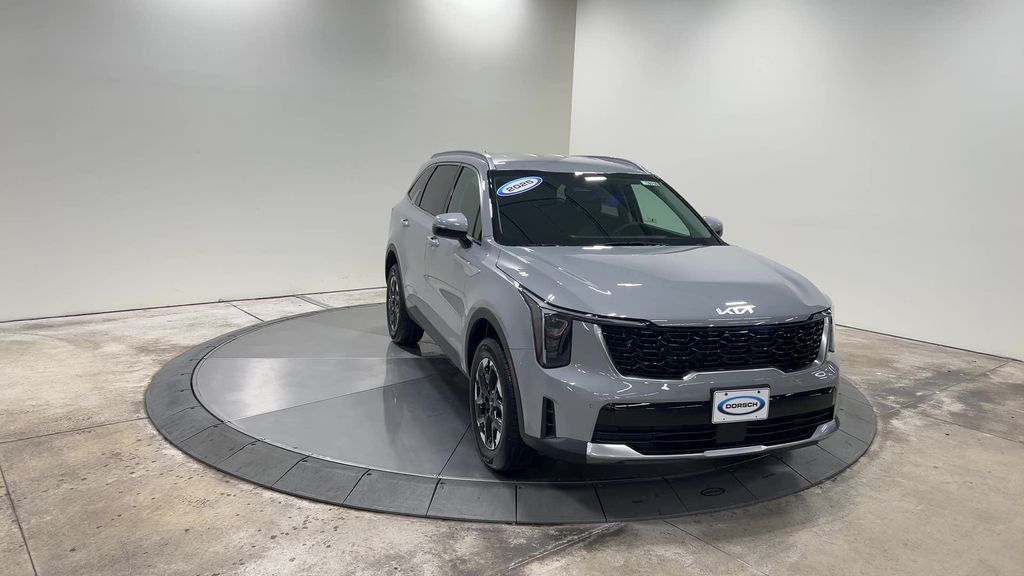 new 2025 Kia Sorento car, priced at $35,985