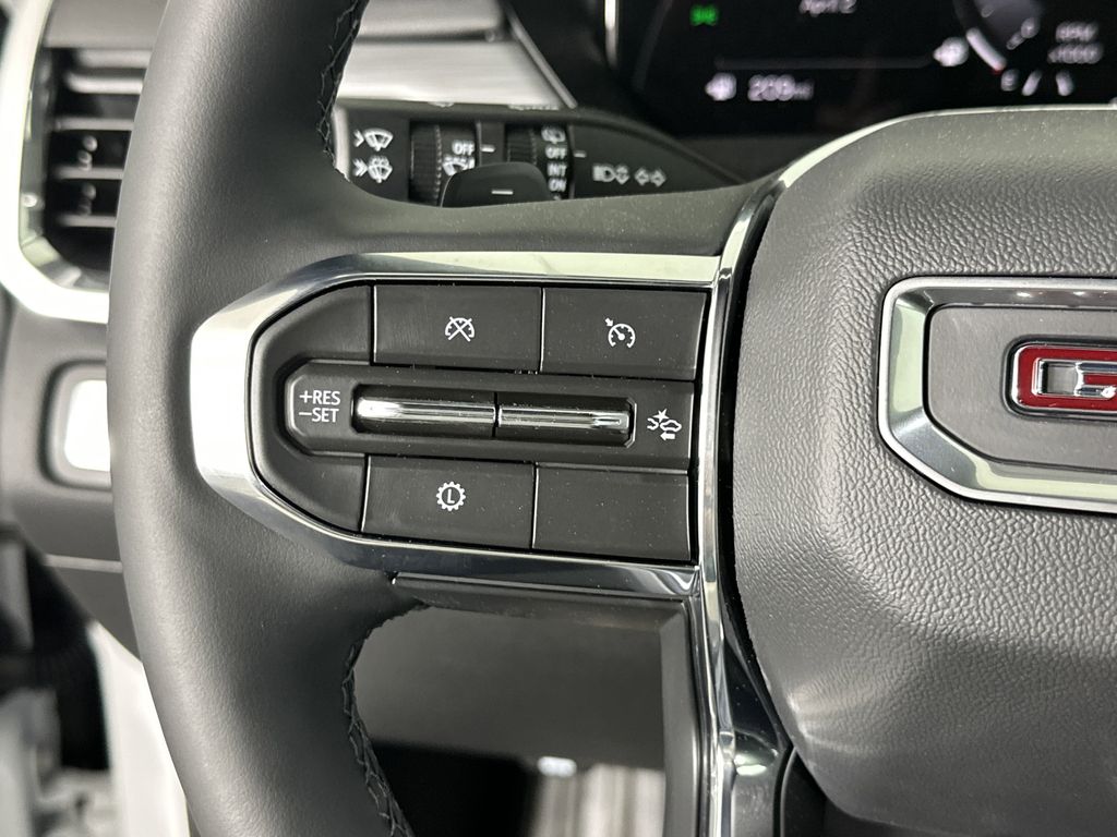 new 2025 GMC Acadia car, priced at $42,395