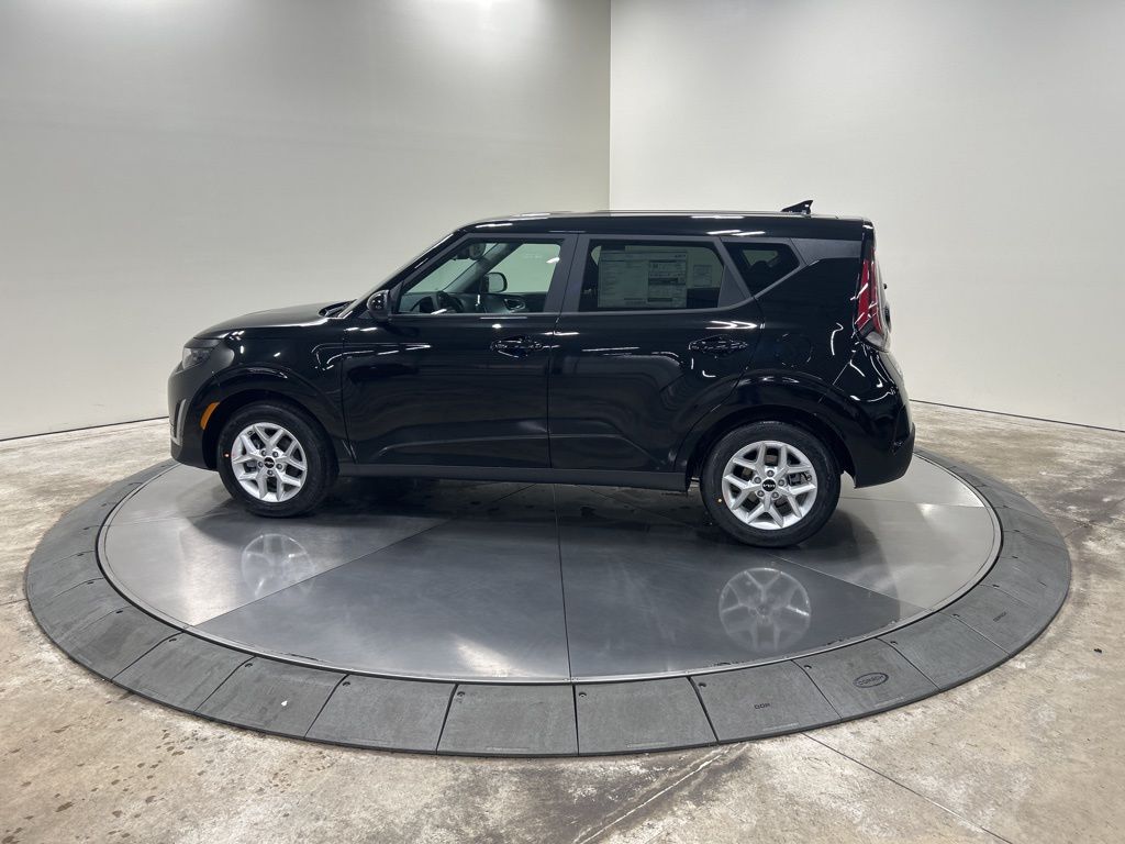 new 2025 Kia Soul car, priced at $22,605