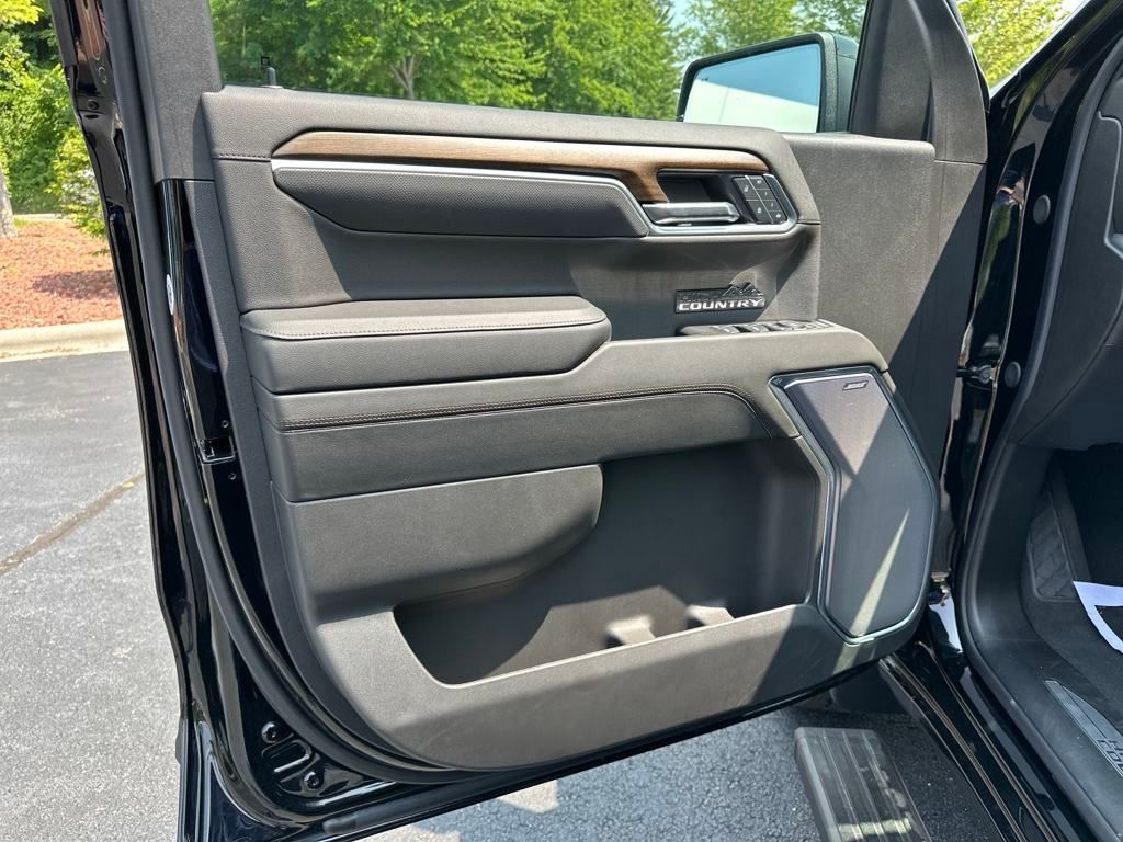 new 2025 Chevrolet Silverado 1500 car, priced at $59,990