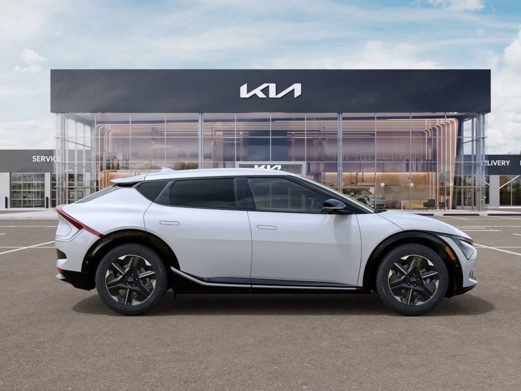 new 2025 Kia EV6 car, priced at $49,475