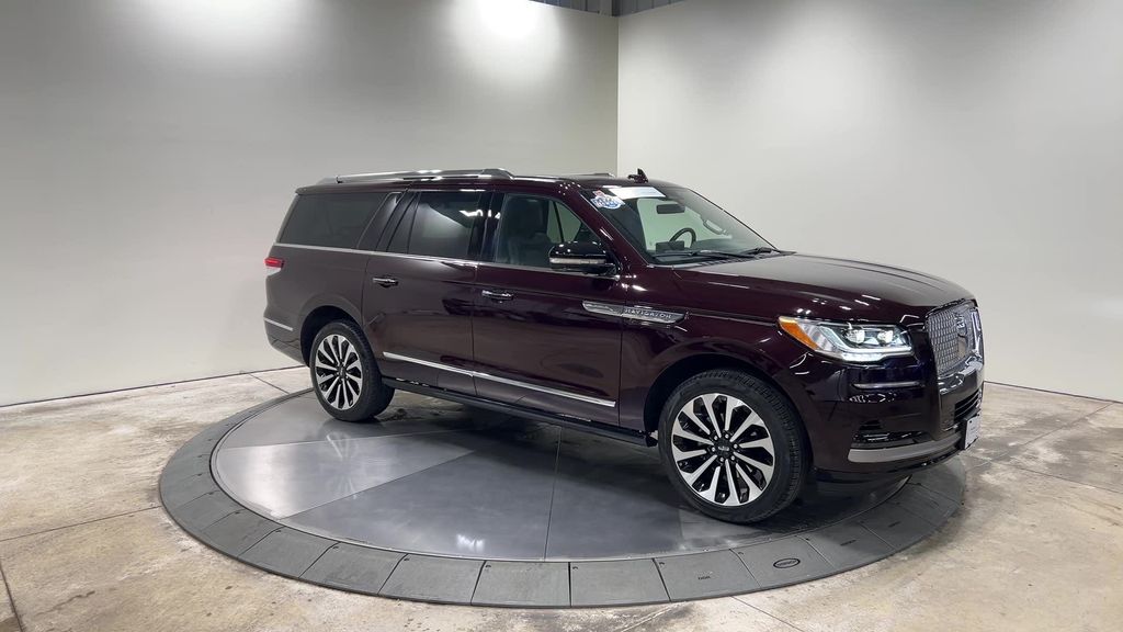 used 2023 Lincoln Navigator car, priced at $72,675