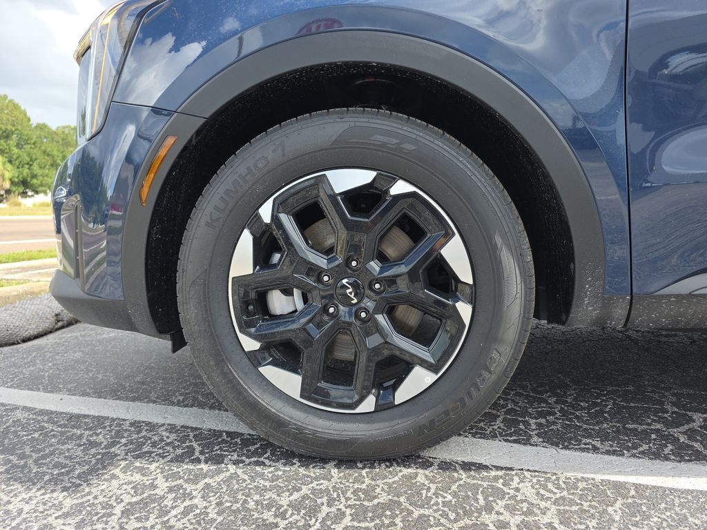 new 2025 Kia Sorento car, priced at $31,148