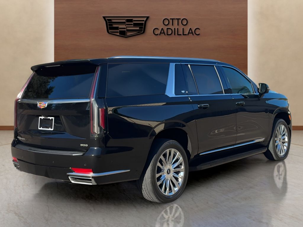 used 2023 Cadillac Escalade ESV car, priced at $70,400