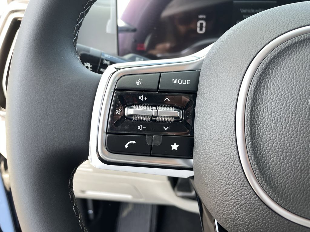 new 2025 Kia Sorento car, priced at $32,499