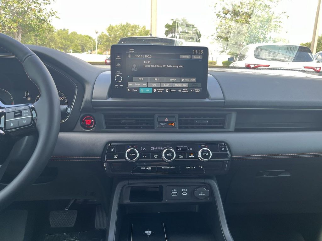 new 2025 Honda Pilot car, priced at $49,296