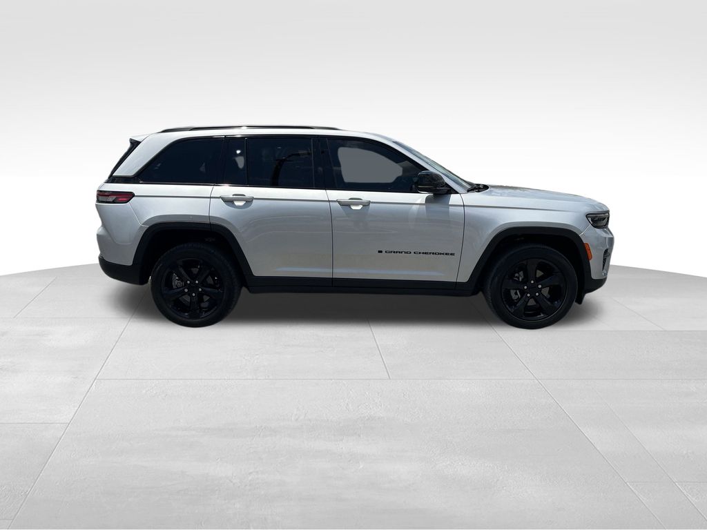 used 2023 Jeep Grand Cherokee car, priced at $31,792