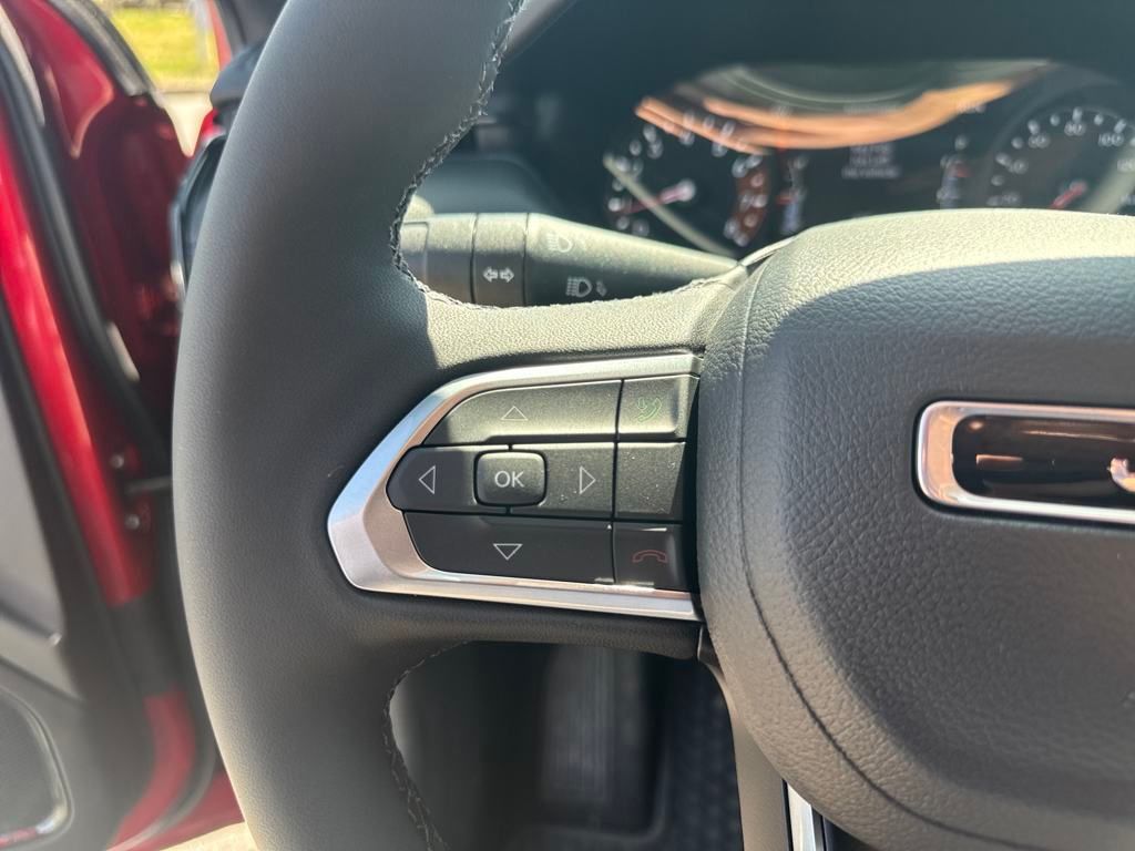 new 2025 Jeep Compass car, priced at $28,490