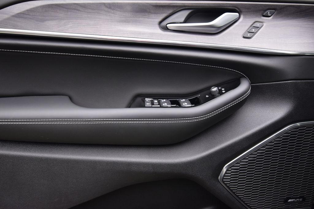 new 2025 Jeep Grand Cherokee car, priced at $55,520