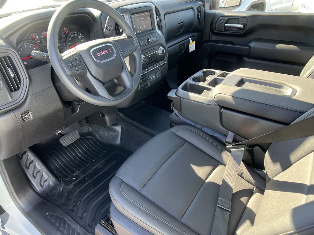 new 2025 GMC Sierra 2500HD car, priced at $47,489