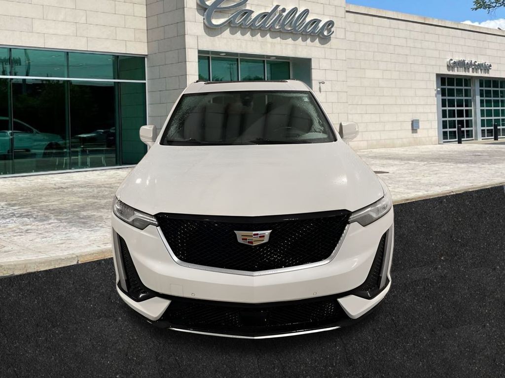 used 2023 Cadillac XT6 car, priced at $42,250