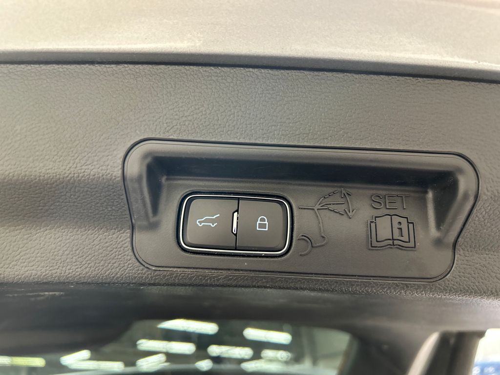 used 2023 Ford Explorer car, priced at $31,936