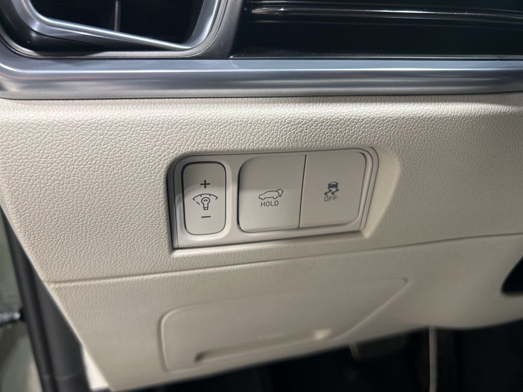 new 2025 Kia Sorento car, priced at $40,122