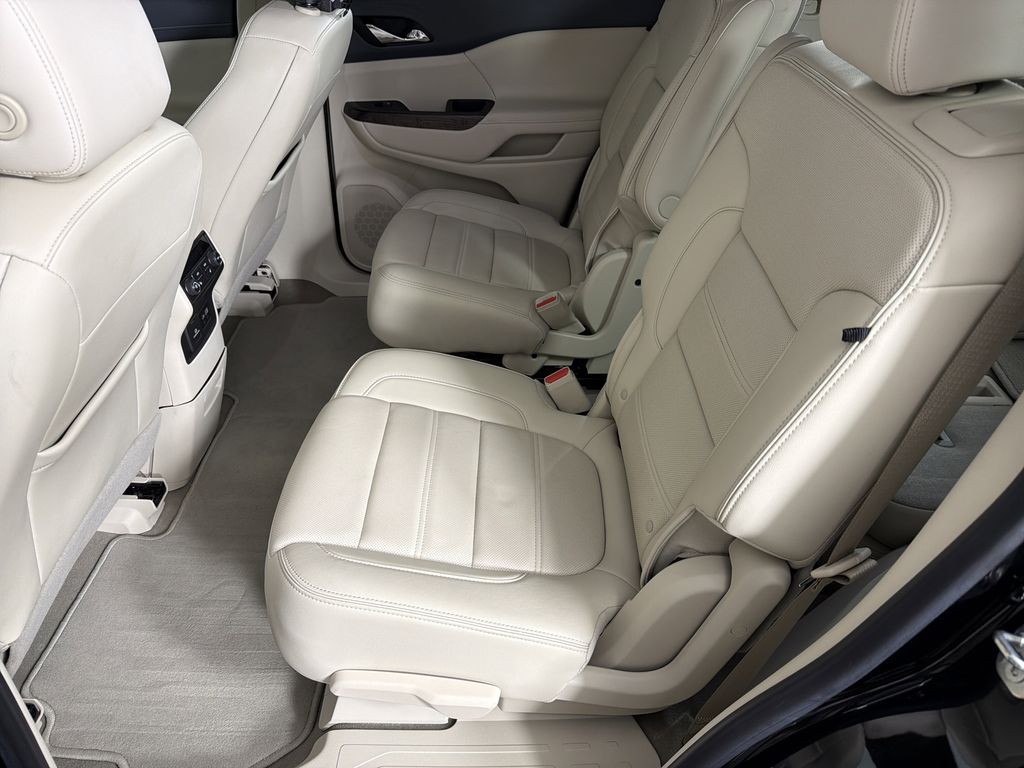used 2023 GMC Acadia car, priced at $40,988