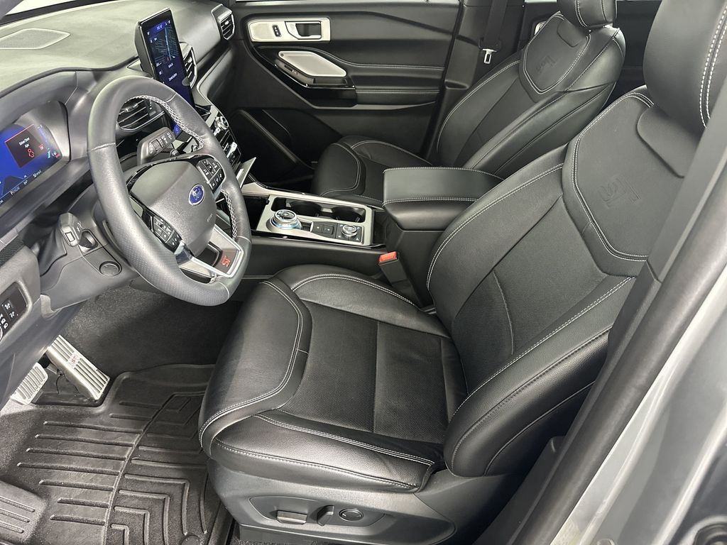 used 2023 Ford Explorer car, priced at $46,647