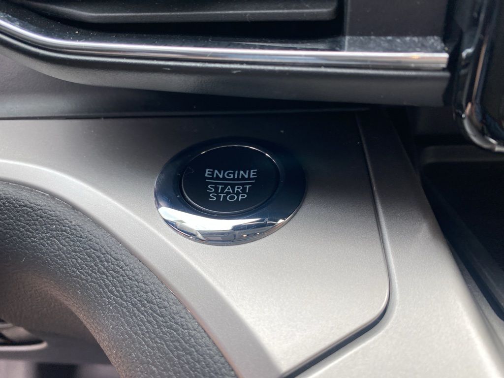 used 2022 Ford Explorer car, priced at $31,995
