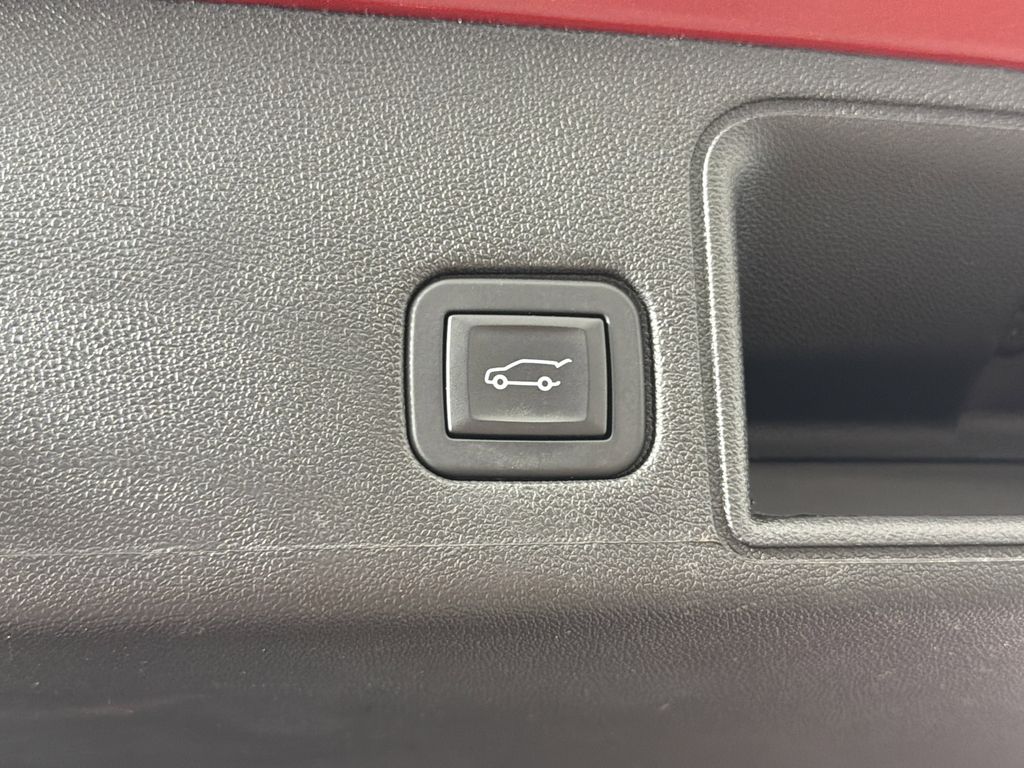 used 2024 GMC Terrain car, priced at $30,992