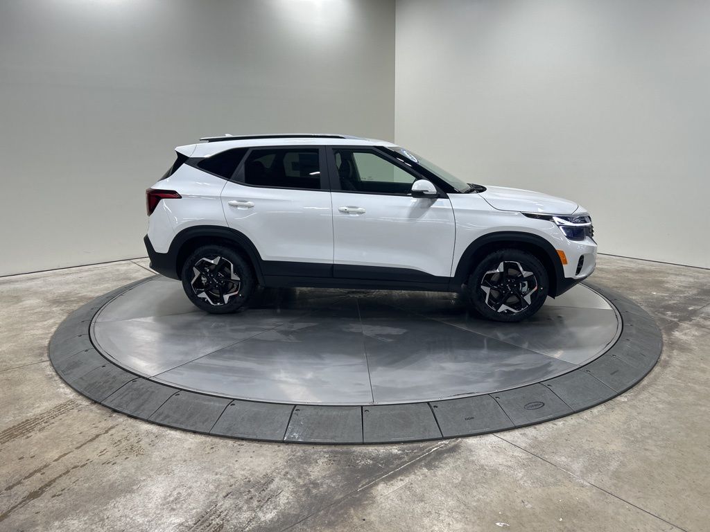 new 2026 Kia Seltos car, priced at $27,484