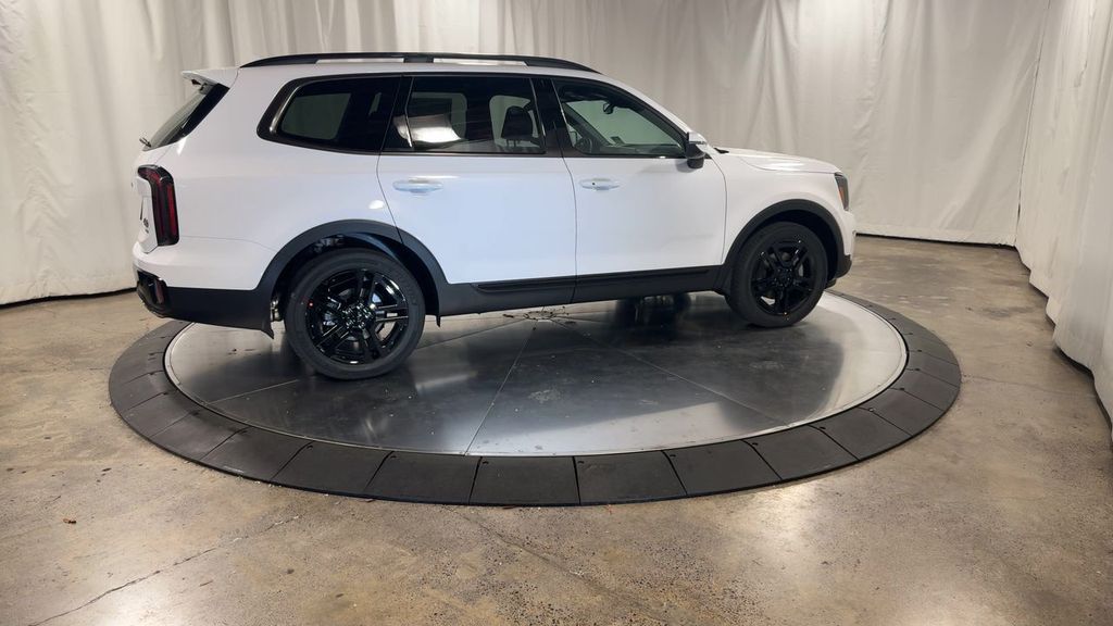 new 2025 Kia Telluride car, priced at $46,656
