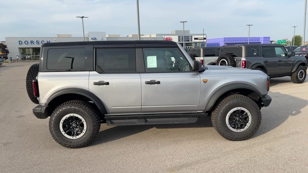 new 2024 Ford Bronco car, priced at $59,770