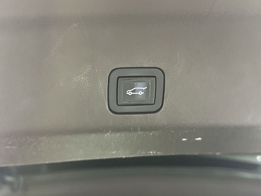 used 2022 Chevrolet Tahoe car, priced at $44,997