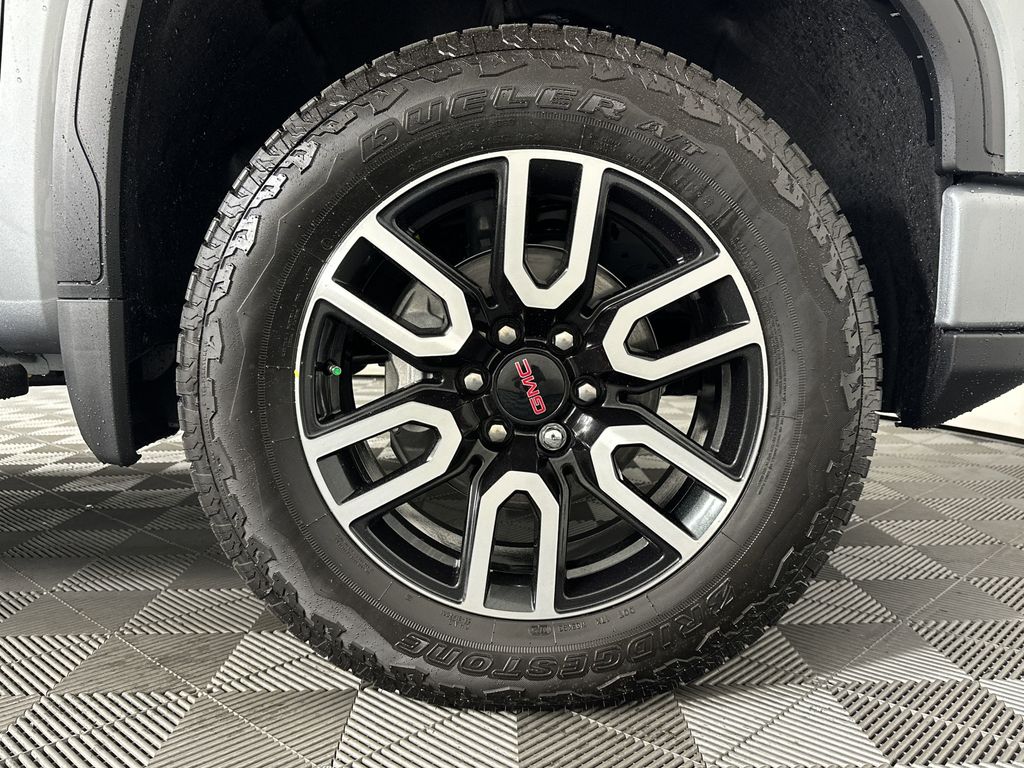 new 2025 GMC Sierra 1500 car, priced at $66,655