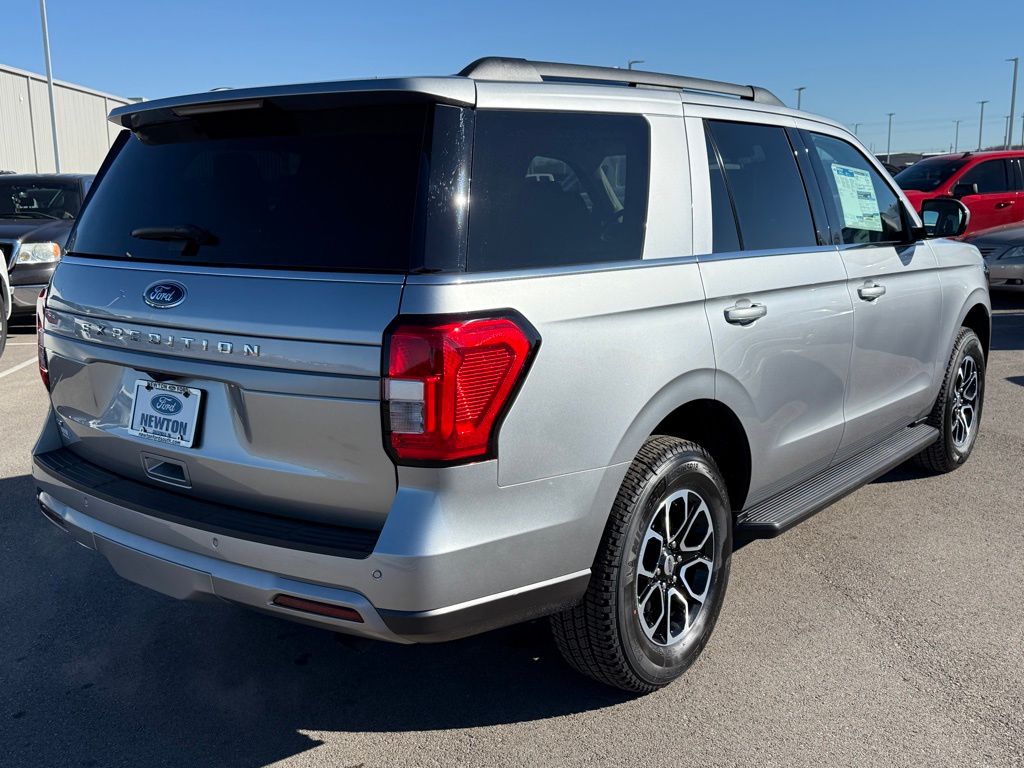 new 2024 Ford Expedition car, priced at $57,209