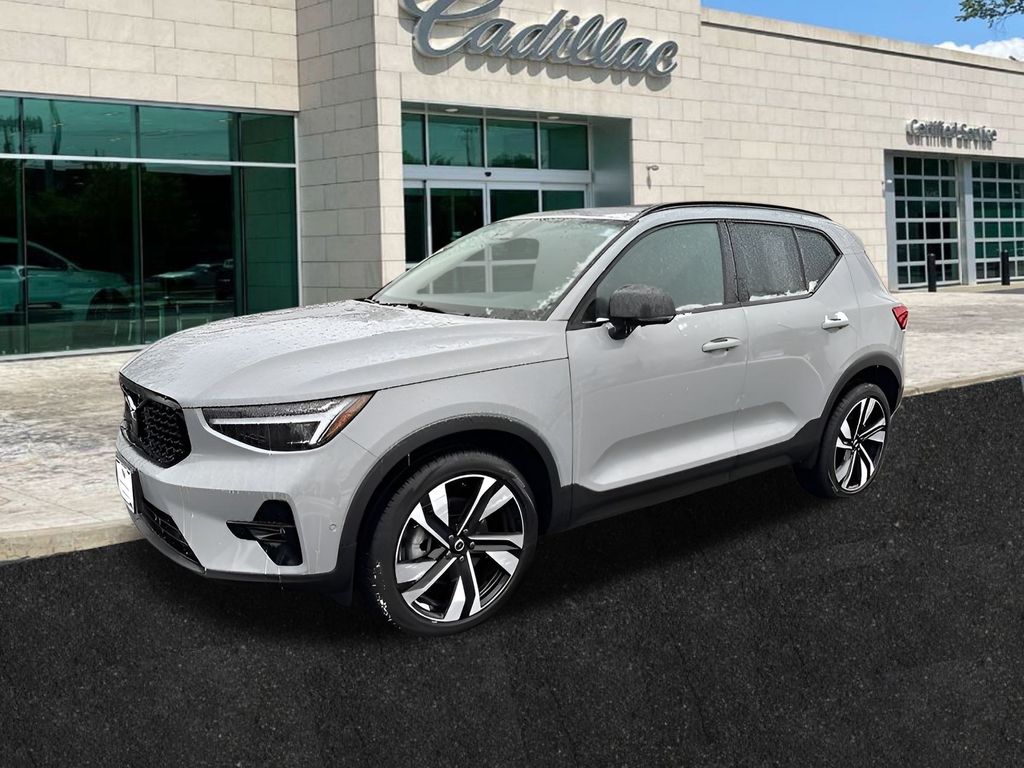 used 2025 Volvo XC40 car, priced at $43,500