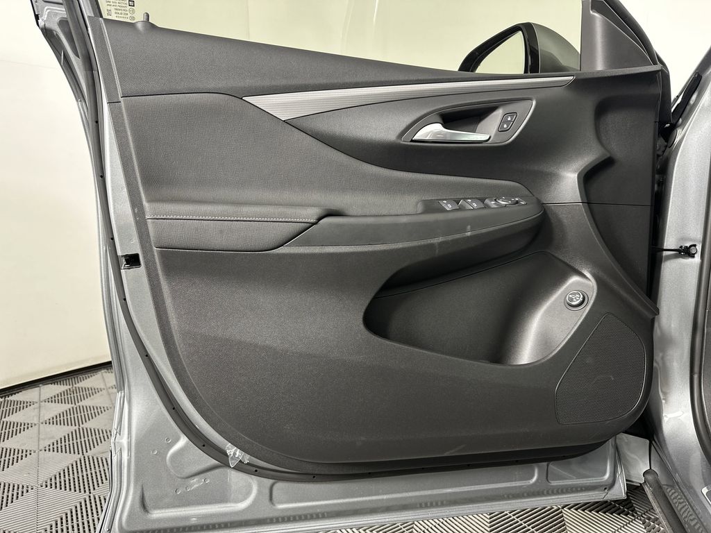 new 2025 Buick Envista car, priced at $31,085