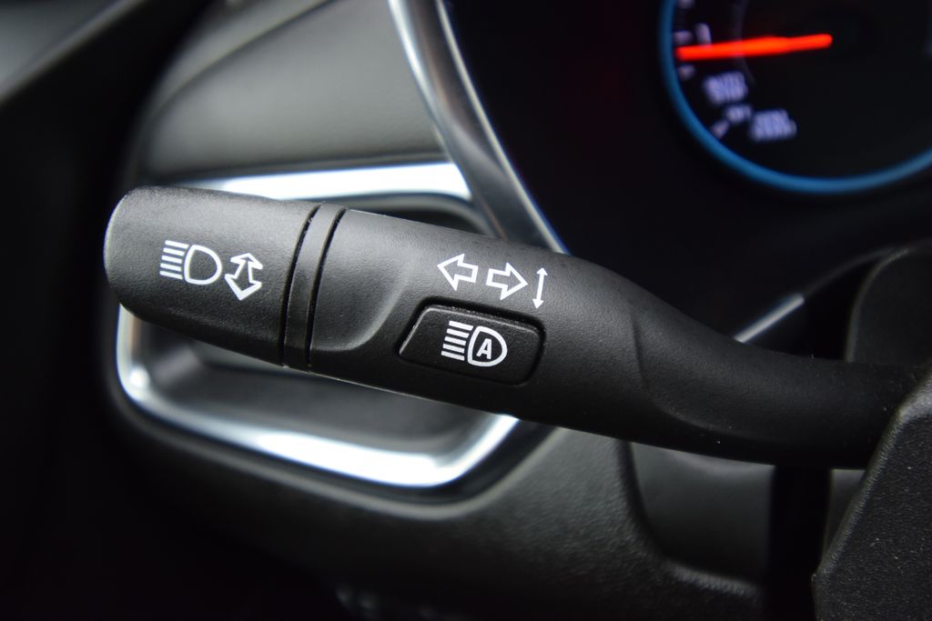used 2023 Chevrolet Equinox car, priced at $17,800