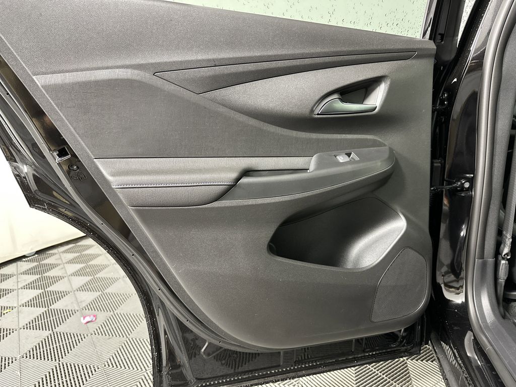 new 2025 Buick Envista car, priced at $29,570