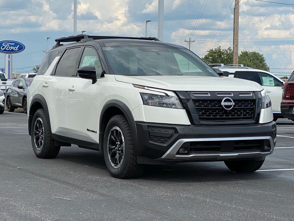 new 2024 Nissan Pathfinder car, priced at $40,830