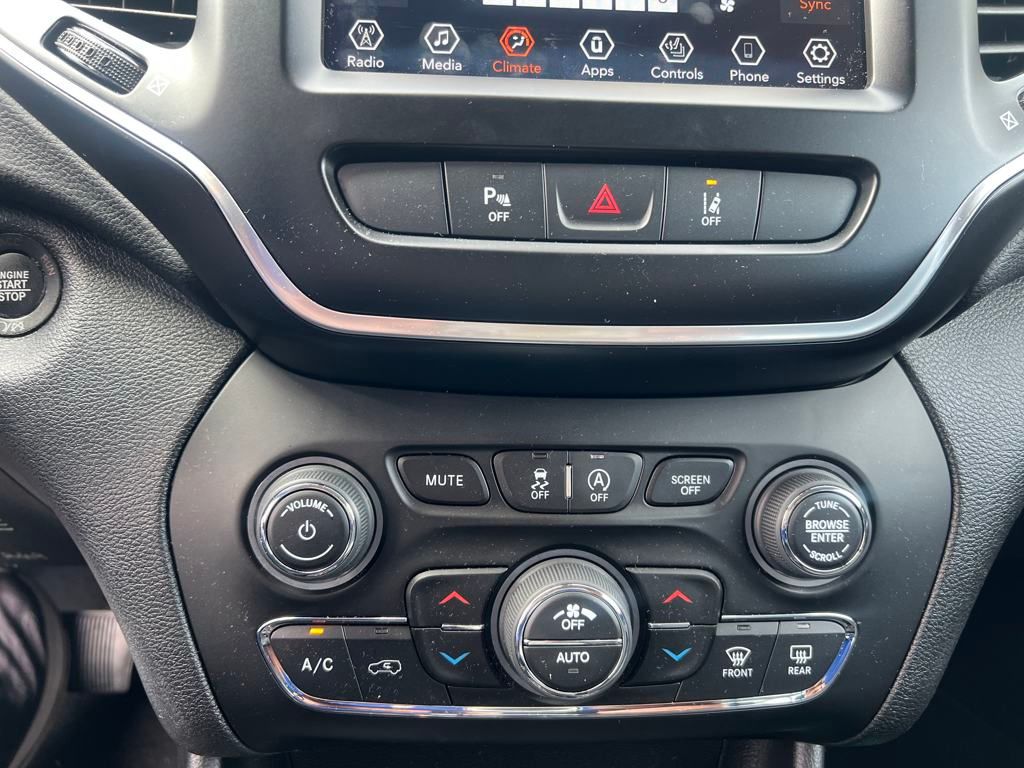 used 2021 Jeep Cherokee car, priced at $23,800
