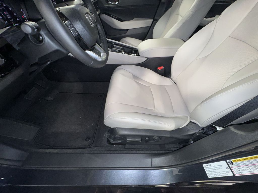 new 2025 Honda Accord Hybrid car, priced at $40,450