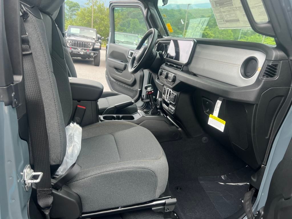 new 2025 Jeep Wrangler car, priced at $34,990