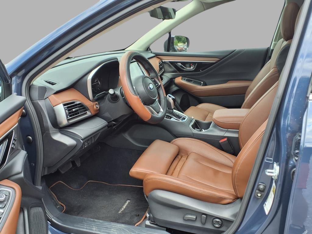 used 2025 Subaru Outback car, priced at $40,952