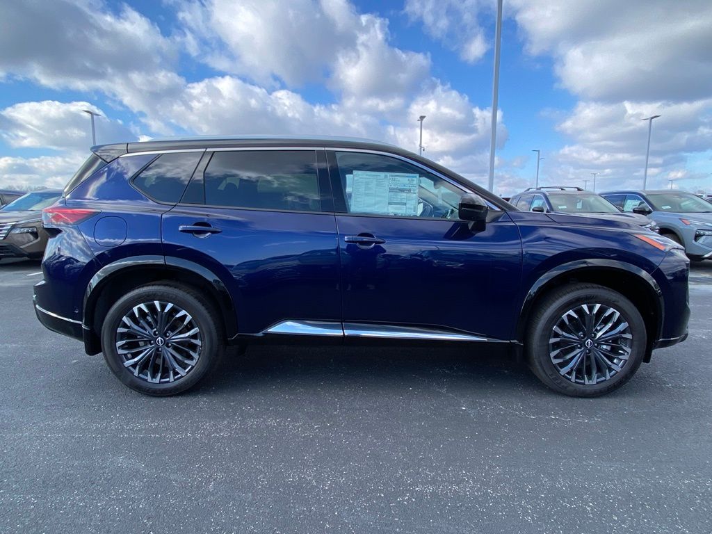 new 2024 Nissan Rogue car, priced at $34,825