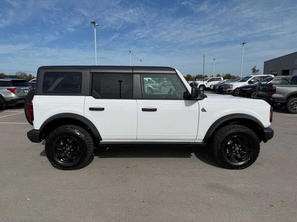 new 2024 Ford Bronco car, priced at $48,626