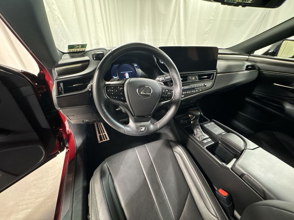 used 2022 Lexus ES car, priced at $37,992