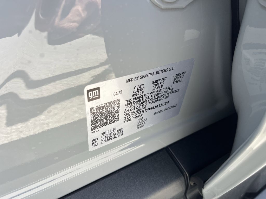 new 2025 Chevrolet Silverado EV car, priced at $67,683